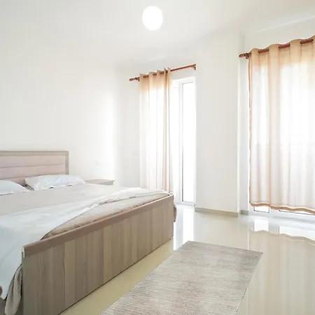 Kalpazo Golemi 公寓