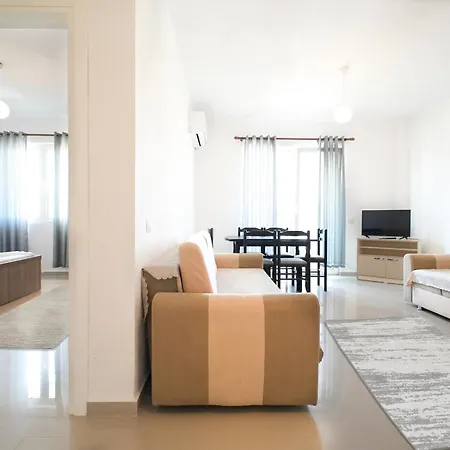 Kalpazo Golemi 公寓 格勒姆