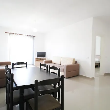 Kalpazo Golemi 公寓 格勒姆