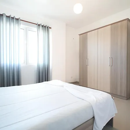 公寓 Kalpazo Golemi