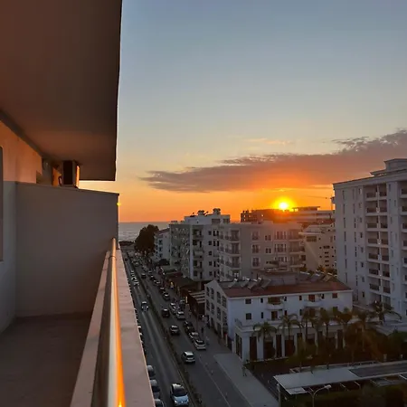 Kalpazo Golemi 格勒姆